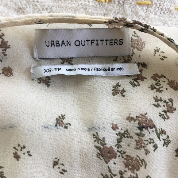 🧿 Urban Outfitters Wrap Dress - Picture 6 of 8